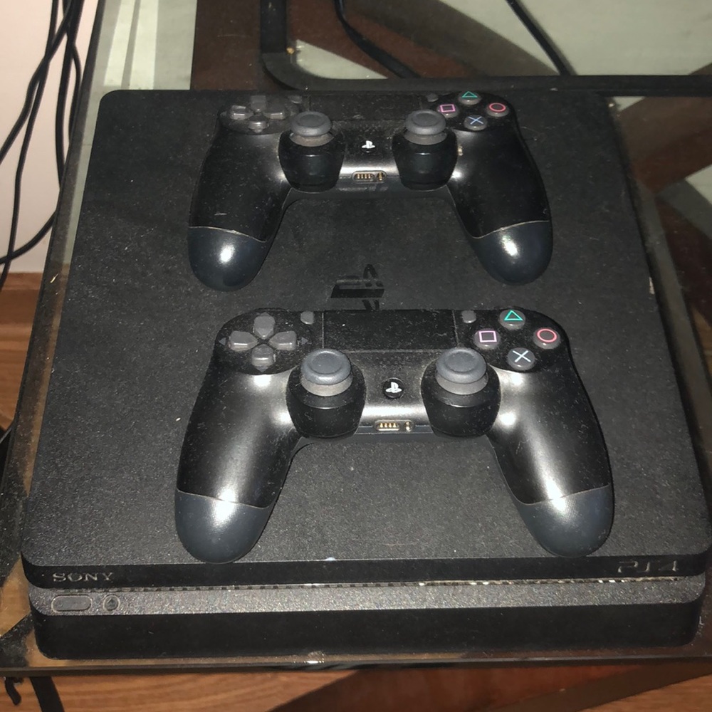 PS4